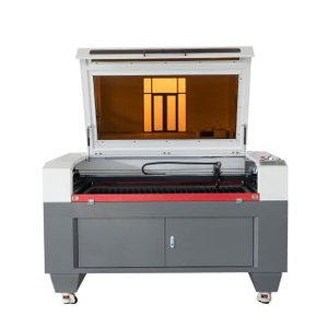 51.18 "X35.43" 1390 RECI W4 CO2 Wycinarka laserowa z agregatem CW5200